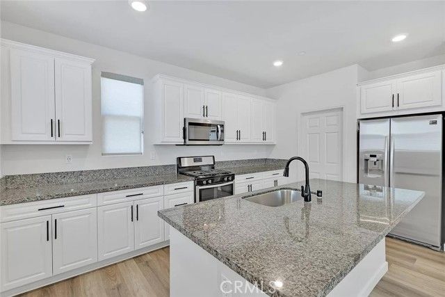 14700 Sherman, Van Nuys (los Angeles), CA 91405