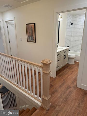 202 CHESTNUT ST, Brooklawn, NJ 08030