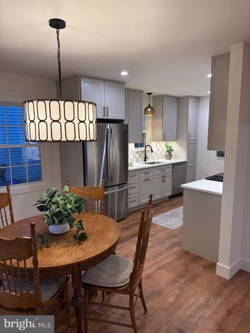 202 CHESTNUT ST, Brooklawn, NJ 08030