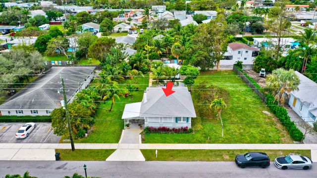 320 SE 4th Avenue, Delray Beach, FL 33483