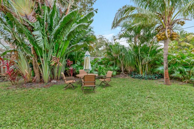 320 SE 4th Avenue, Delray Beach, FL 33483