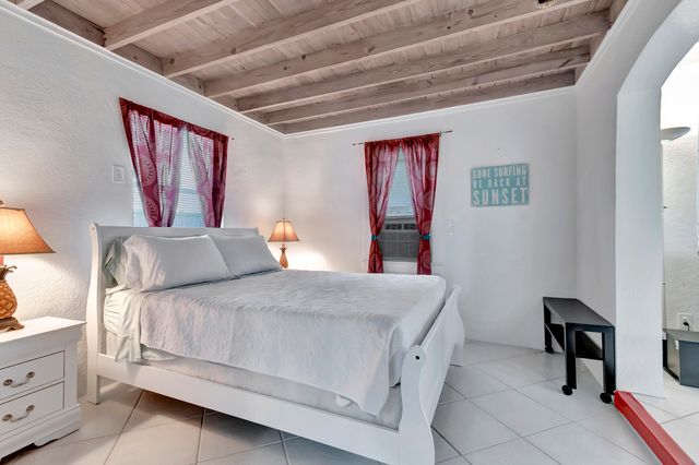 320 SE 4th Avenue, Delray Beach, FL 33483