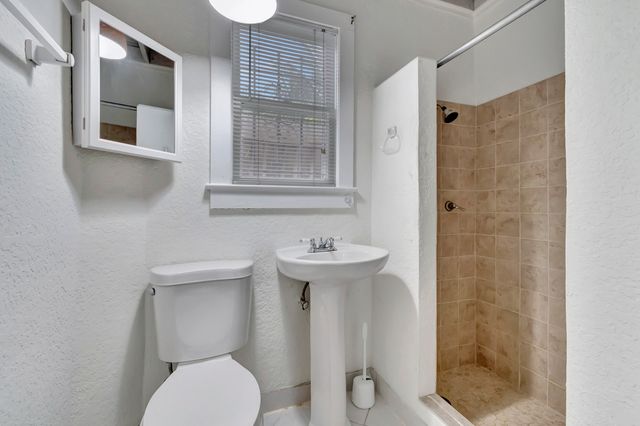 320 SE 4th Avenue, Delray Beach, FL 33483