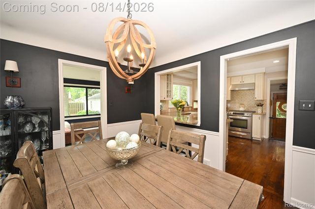 4411 N Verona Circle, Royal Oak, MI 48073