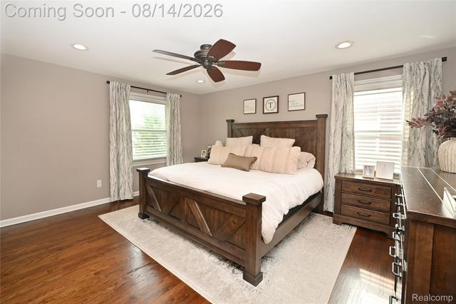 4411 N Verona Circle, Royal Oak, MI 48073