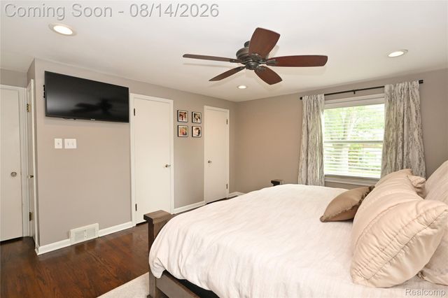 4411 N Verona Circle, Royal Oak, MI 48073