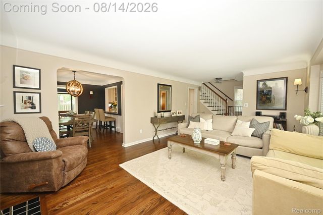 4411 N Verona Circle, Royal Oak, MI 48073