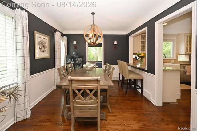 4411 N Verona Circle, Royal Oak, MI 48073