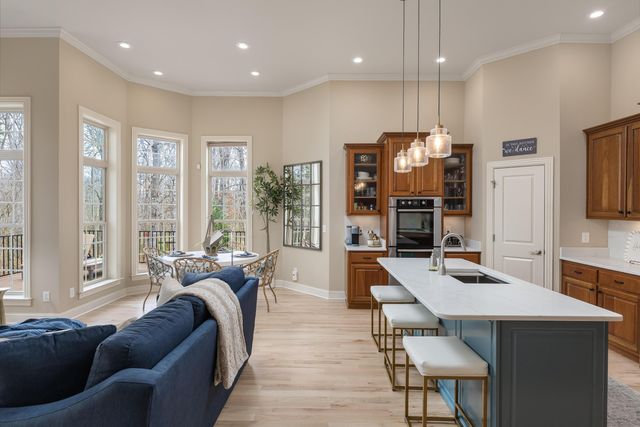 1875 Holden Farm Place, Ooltewah, TN 37363
