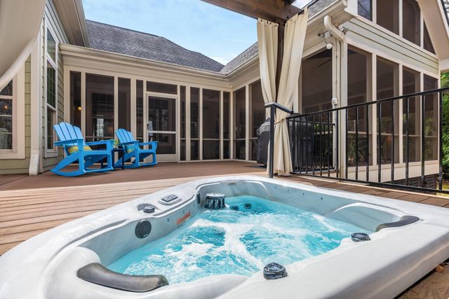 1875 Holden Farm Place, Ooltewah, TN 37363