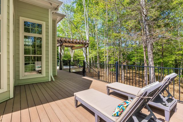 1875 Holden Farm Place, Ooltewah, TN 37363