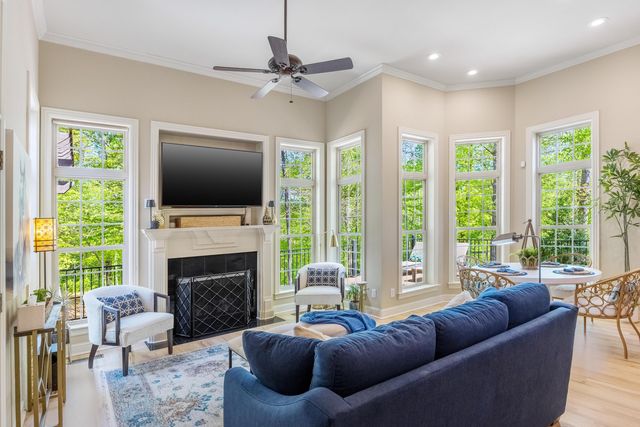 1875 Holden Farm Place, Ooltewah, TN 37363
