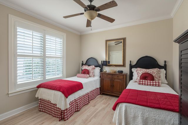 1875 Holden Farm Place, Ooltewah, TN 37363