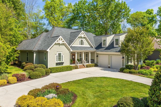 1875 Holden Farm Place, Ooltewah, TN 37363