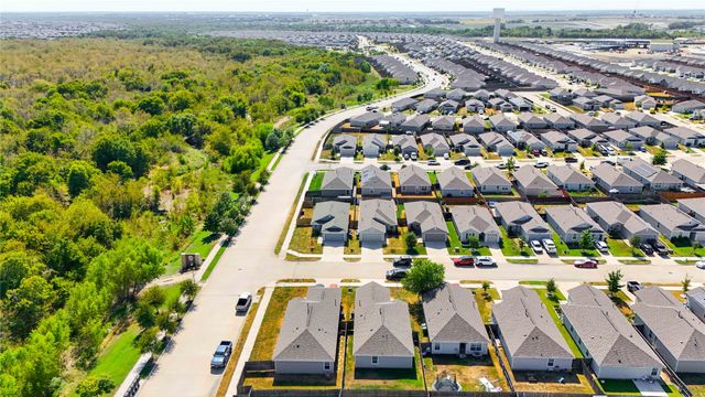 1422 Southwell Drive, Crandall, TX 75114