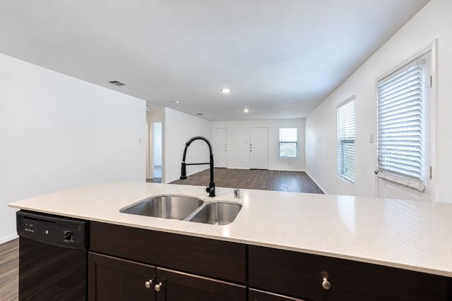 1422 Southwell Drive, Crandall, TX 75114