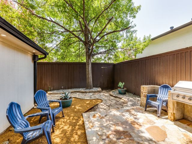 1511 Mccoy Street, Dallas, TX 75204