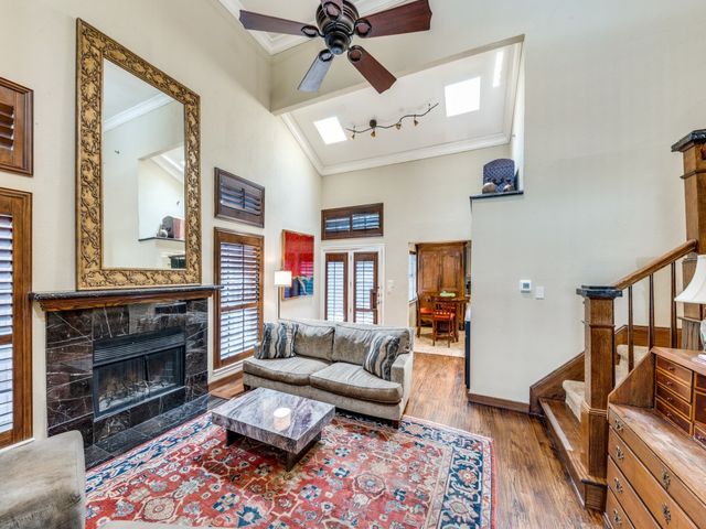 1511 Mccoy Street, Dallas, TX 75204