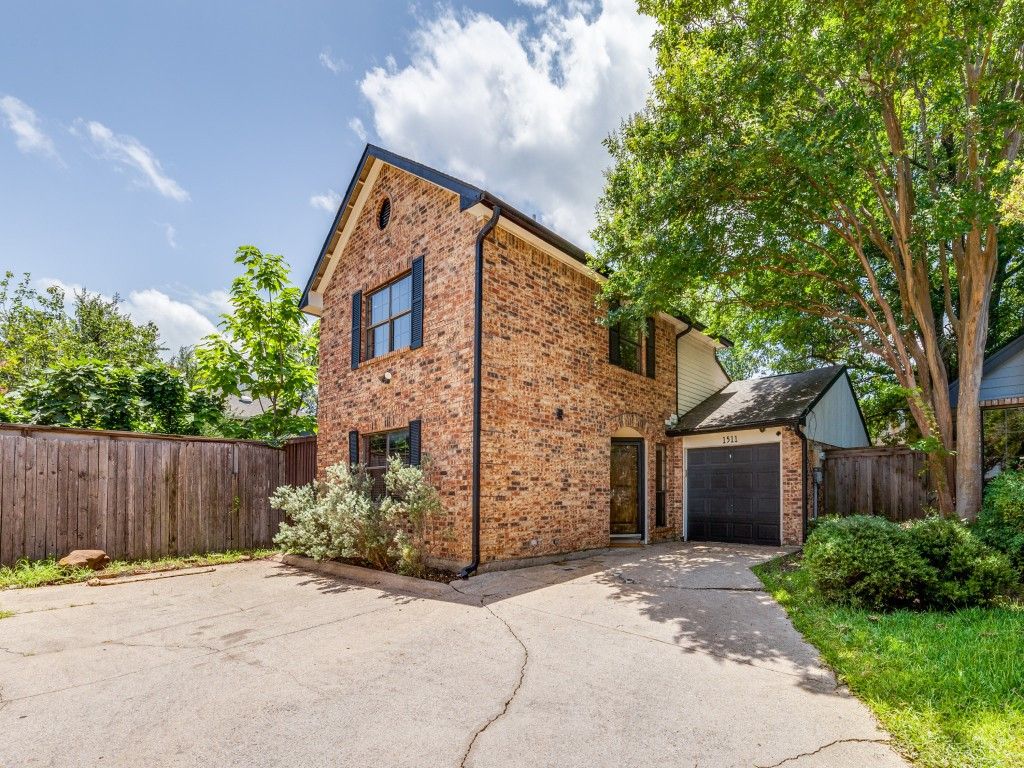 1511 Mccoy Street, Dallas, TX 75204