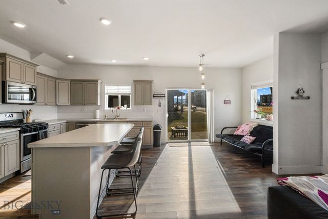 352 Pond Lily Drive, Bozeman, MT 59718