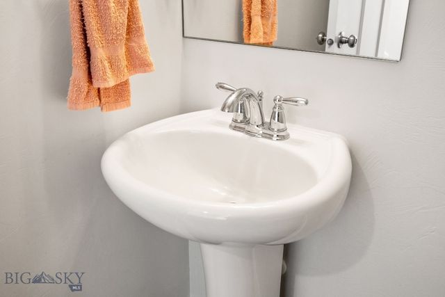 352 Pond Lily Drive, Bozeman, MT 59718