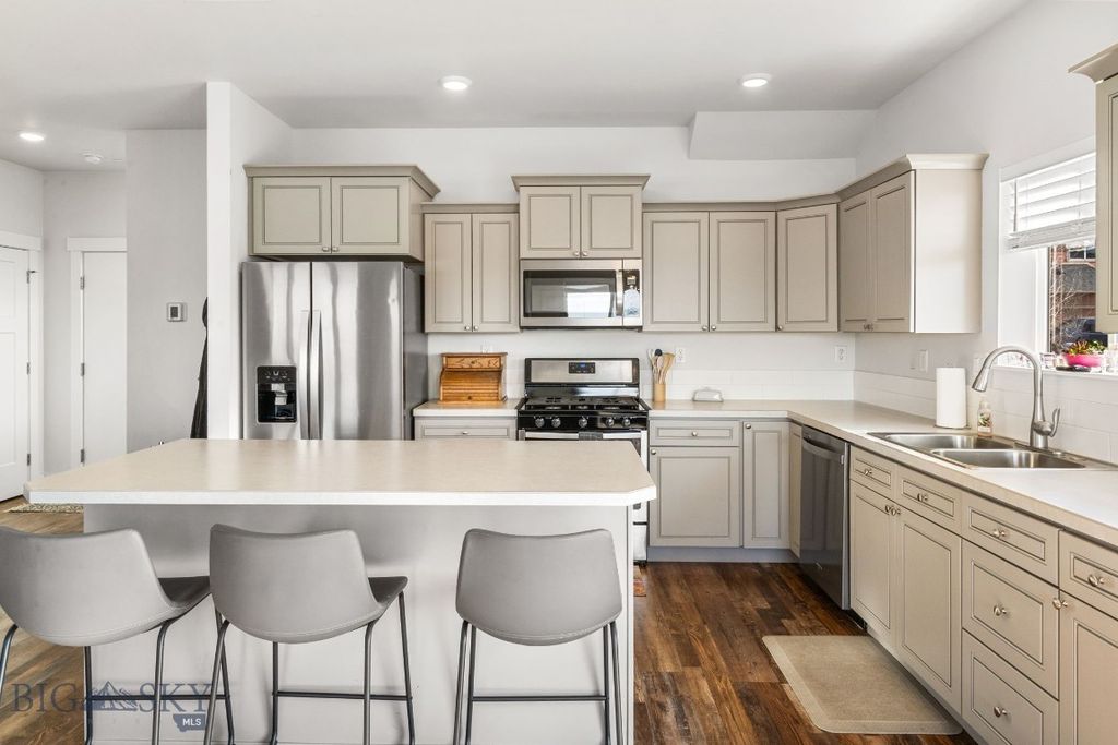 352 Pond Lily Drive, Bozeman, MT 59718