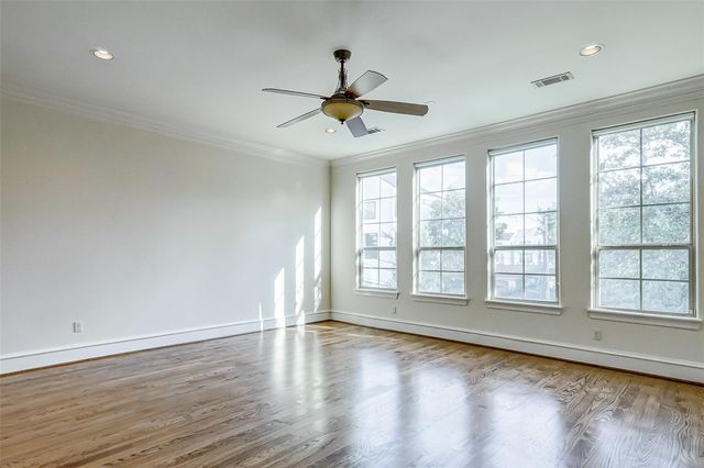 5710 Darling Street, Houston, TX 77007