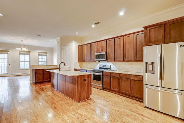 5710 Darling Street, Houston, TX 77007