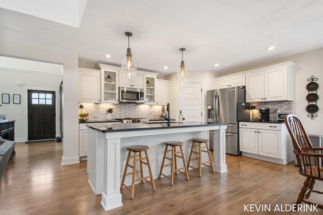 13783 Harrington Landing, Holland, MI 49424