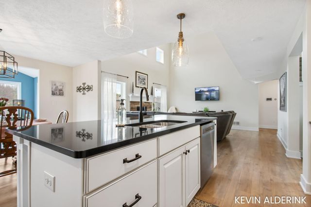 13783 Harrington Landing, Holland, MI 49424