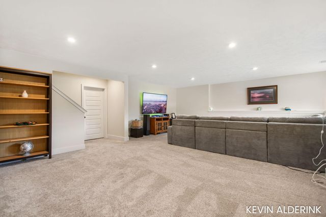 13783 Harrington Landing, Holland, MI 49424