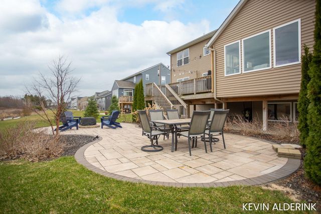 13783 Harrington Landing, Holland, MI 49424