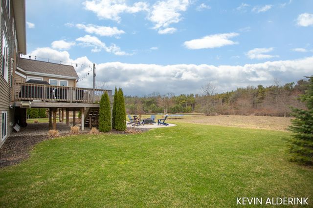 13783 Harrington Landing, Holland, MI 49424