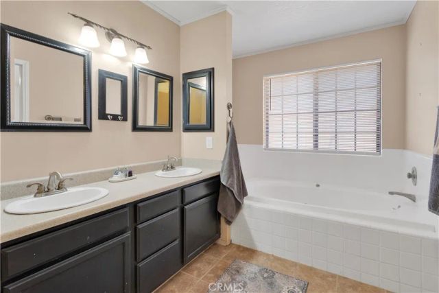 18830 Munsee Road, Apple Valley, CA 92307