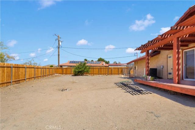 18830 Munsee Road, Apple Valley, CA 92307