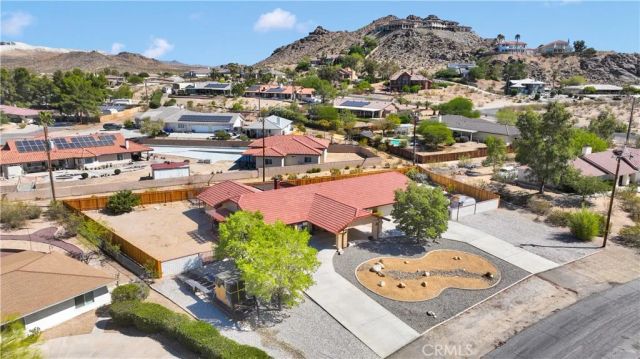 18830 Munsee Road, Apple Valley, CA 92307