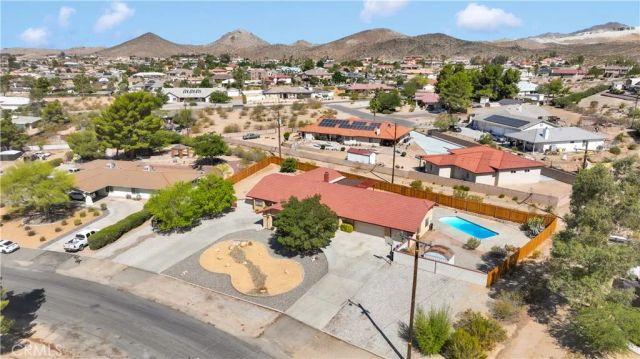 18830 Munsee Road, Apple Valley, CA 92307