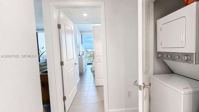 1600 NE 1st Ave 2512, Miami, FL 33132