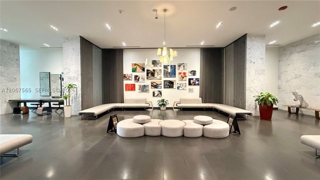 1600 NE 1st Ave 2512, Miami, FL 33132