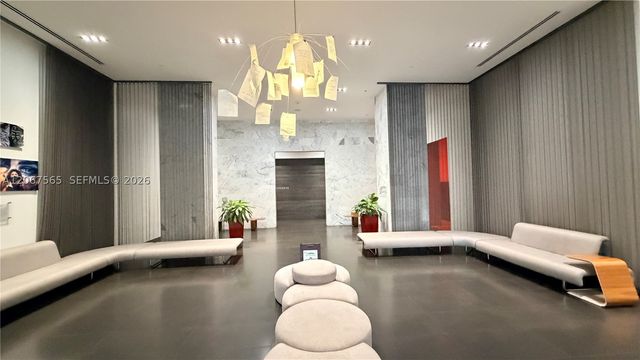 1600 NE 1st Ave 2512, Miami, FL 33132
