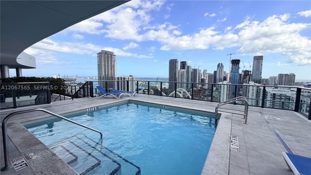 1600 NE 1st Ave 2512, Miami, FL 33132