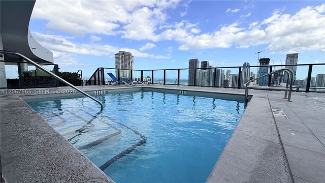 1600 NE 1st Ave 2512, Miami, FL 33132