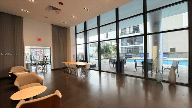 1600 NE 1st Ave 2512, Miami, FL 33132