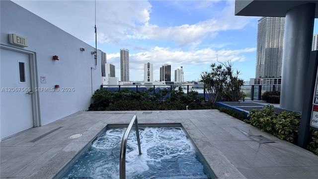 1600 NE 1st Ave 2512, Miami, FL 33132