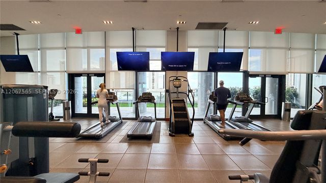 1600 NE 1st Ave 2512, Miami, FL 33132
