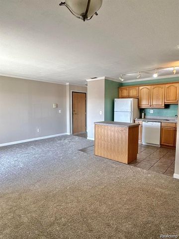 15155 Seagull Drive, Sterling Heights, MI 48313