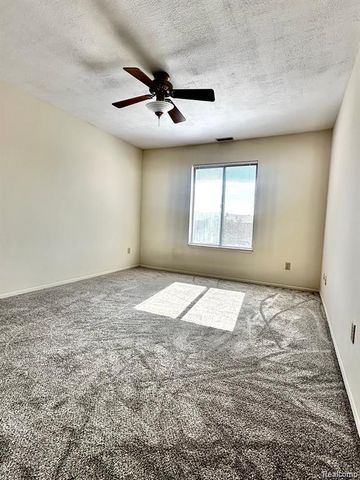 15155 Seagull Drive, Sterling Heights, MI 48313