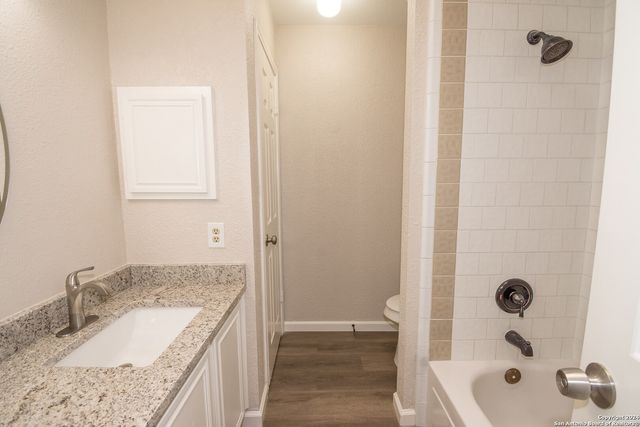 7571 TANTIVITY, San Antonio, TX 78249