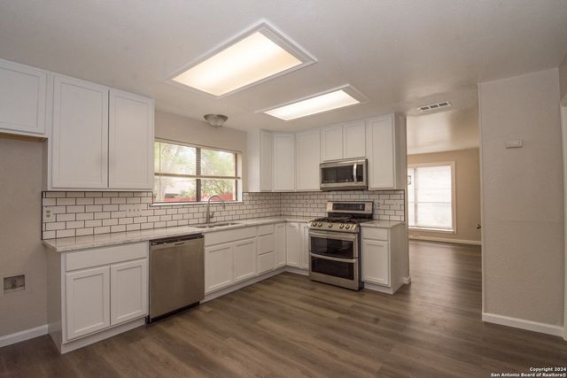 7571 TANTIVITY, San Antonio, TX 78249