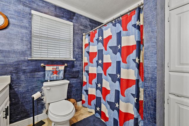 1217 County Road 4705, Leonard, TX 75452